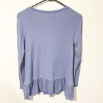 Koolaburra by Ugg  Size XS Peplum Shirt Blue Sand Wash Pull Over Top Waffle Knit Photo 4