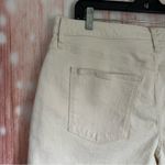 Universal Threads Universal Thread Oatmeal Women's Plus Size High-Rise
Midi Jean Shorts Photo 5