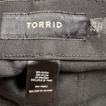 Torrid  Women's Size 22S 22 Short Black Cropped Skinny Pants Business Casual Photo 3