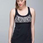 Lululemon Run: Ta Ta Topper Size 4 Photo 0