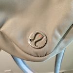 Lululemon  Everywhere Belt Bag Grey White Stripe 1L. Photo 1
