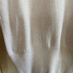 Tally Weijl  V-Neck Photo 3