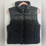 Aeropostale Puffy/ Fuzzy Zippered Vest Size M Photo 2