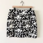 White House | Black Market  Pencil Skirt in Black & White Floral w. Lace Detail 12 Photo 1