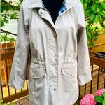Womens long jacket/ trench coat EUC ☂️☀️ Photo 0