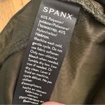 Spanx Organza Windbreaker In dkpalm vry blk Green Size Medium NWT Photo 7