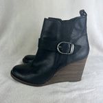 Lucky Brand Yishi Ankle Booties 8.5 Black Leather Stacked Wedge Zip Buck… Photo 3