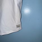 Vuori  Daily Crop Tank White Large Photo 4
