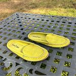 Minnetonka Suede Leather‎ Slip On Moccasin Loafer Shoes Yellowish Green 9 Women Photo 3