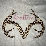real tree tee Photo 1
