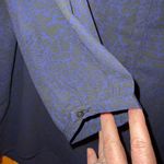 Larry Levine  blue and black sheer v-neck tunic size large Photo 3