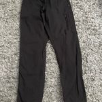Vuori  grey hiking cargo joggers size XSmall Photo 0
