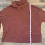 Dark pink/rose waffle knit sweater Size M Photo 5