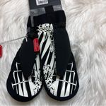 Armada Women’s Carmel Windstopper Mittens. Size Small. New With Tags. Black Photo 2