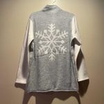 Cupcakes and Cashmere Cupcake & Cashmere snowflake sweater  Size 1x  Photo 0
