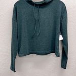 Girlfriend Collective Cropped Pullover Hoodie XS in Dark Heather Green Photo 0