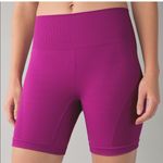 Lululemon - Sculpt Shorts Plum 6” Athletic Bike Short Workout CrossFit Gym Yoga Photo 0