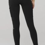 Alo Yoga  Cargo Leggings Photo 5