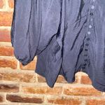 Torrid  Black Button Front V-Neck 3/4 Sleeve Crop Cropped Blouse Womens Size 2/2X Photo 3