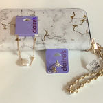Icing White & Gold With Chain Style Strap Wallet, Heart Bracelet & Star Ring. Photo 0