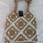 Urban Originals Tan and White Geometric Tote Photo 0