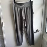 Vuori  Lux At Ease High Rise Cropped Pants Large workout yoga athleisure Photo 4