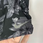 Nike Elevate Black & Gray Floral Running Shorts S Photo 3