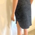 Lululemon  Athletica City skirt 10 camo stretch high low hem SK 3103 Photo 9