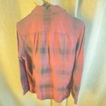 DULUTH ‘Free Swingin’ Plaid Flannel Button Down Shirt Women’s Size Medium Gray Photo 7