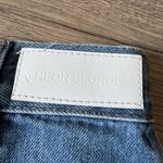 Neon Blonde Siren Mum Fit High Photo 3