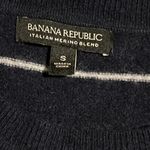 Banana Republic Womens small sweater Photo 3