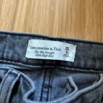 Abercrombie & Fitch Abercrombie 90s Straight Ultra High Rise Straight Leg Grey Jeans Photo 2