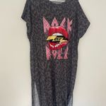 BOUTIQUE | Graphic t Photo 0