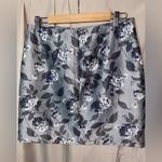 LOFT Women’s Metallic Silver & Blue Floral Midi Skirt Size 6 Gray Photo 3