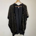 Chico's NWOT $85  Velour Geometric-Print Ruana Wrap ( One Size ) Photo 2