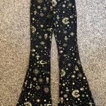 No Boundaries Hippie Black & Gold Yoga Pants Photo 0