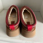 UGG  Tazz Platform Slippers Photo 3