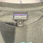 Patagonia  Women’s “Build To Endure” Crew Pullover Sweater size Medium Photo 3