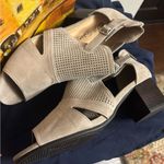 Bella Vita Women's Illiana Block Heeled Sandals 9.5 w Photo 12