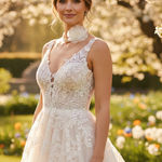 Elegant Cream sheer lace flower on pearl choker. New White Size undefined Photo 0