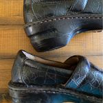 •Woman’s b.o.c. slip on shoes• Size 6 Photo 7