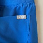 FIGS Women’s Zamora Jogger Scrub Pants in Blue Size XS Photo 8