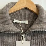 Everlane  The Half-Zip Sweater in Luxe Merino in Heather Soft Taupe, Size Small Photo 6
