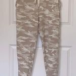 Athleta Balance Printed Jogger Oatmeal Camo Small Photo 0