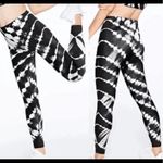 PINK - Victoria's Secret  Black White Tie Dye Seamless Leggings Med NWOT Photo 6