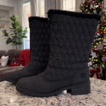Totes Women's Boots Size 9M Quilted Upper Black Winter Boots with Fur Trim Photo 0
