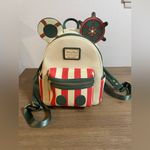Lounge Fly New Disney  Jungle Cruise Backpack - Limited Release Photo 1