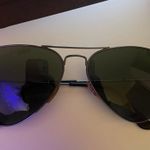 Ray-Ban Aviators Photo 2