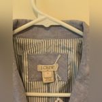 J.Crew  Women's Light Blue Linen Blend  Buttoned Blazer.   Size-2 Photo 3