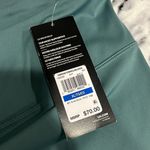 Under Armour Fitted High Rise Ankle Leggings Sz XL. Photo 5